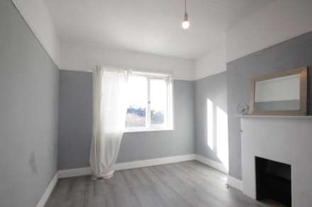 Earls Hall Ave, Southend-On-Sea, Image 10