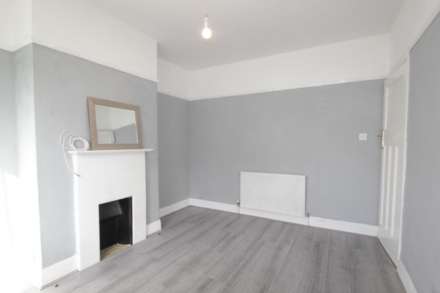 Earls Hall Ave, Southend-On-Sea, Image 6