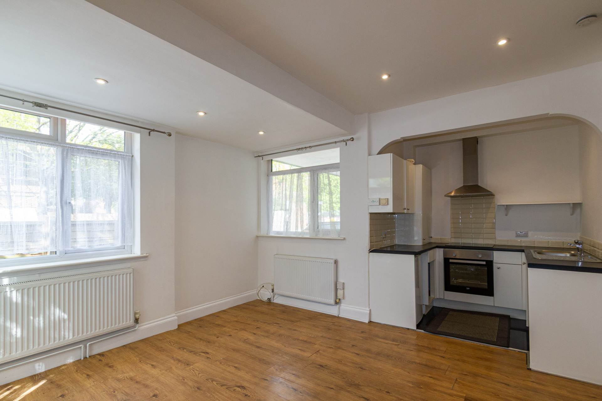 Southchurch Road, Southend On Sea, Image 4