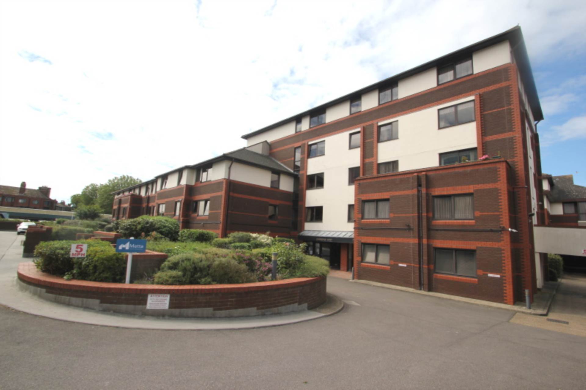 Sunningdale Court, Southend On Sea, Image 1
