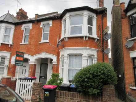 Property For Rent Fleetwood Avenue, Westcliff On Sea