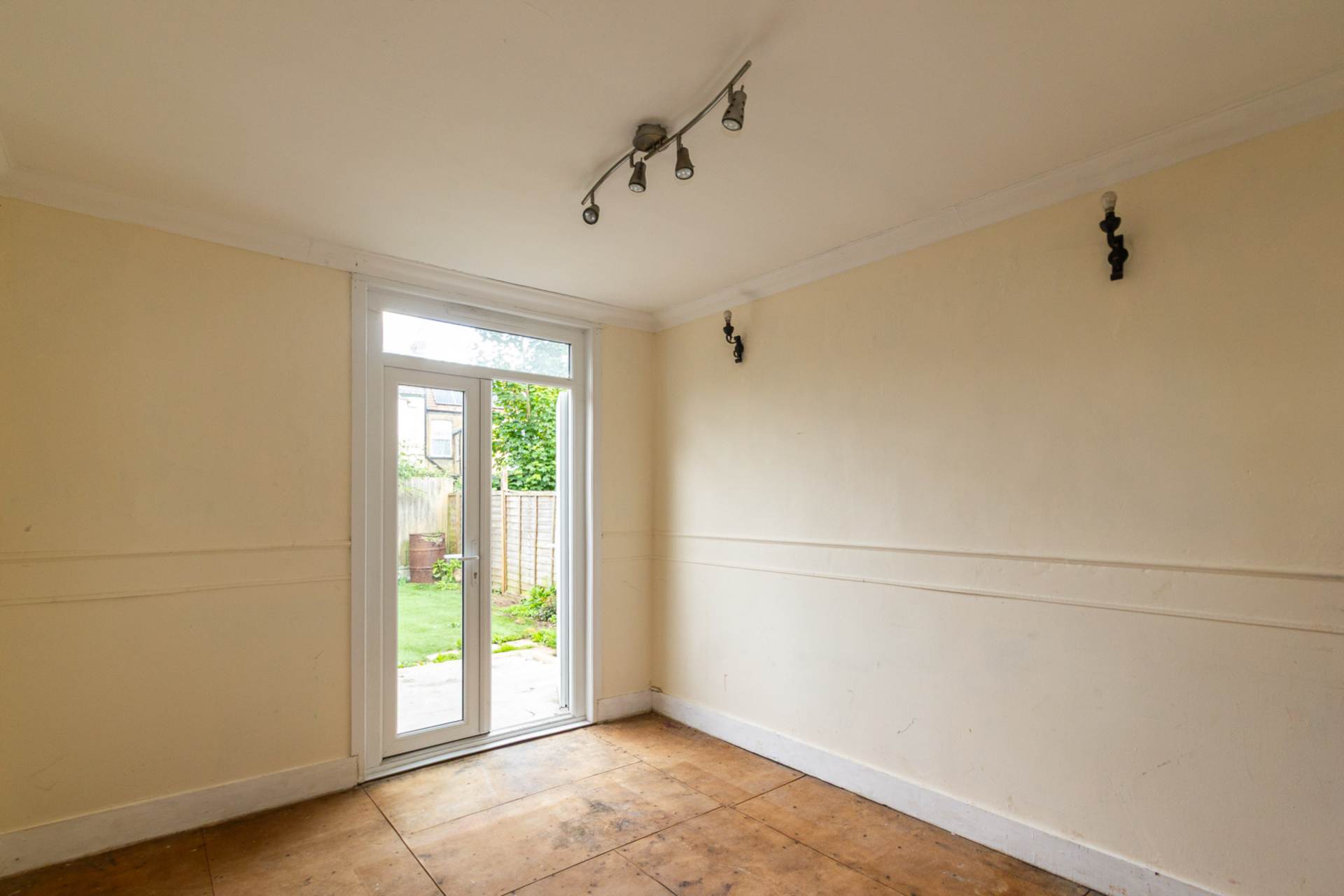 Old Southend Road, Southend On Sea, Image 6