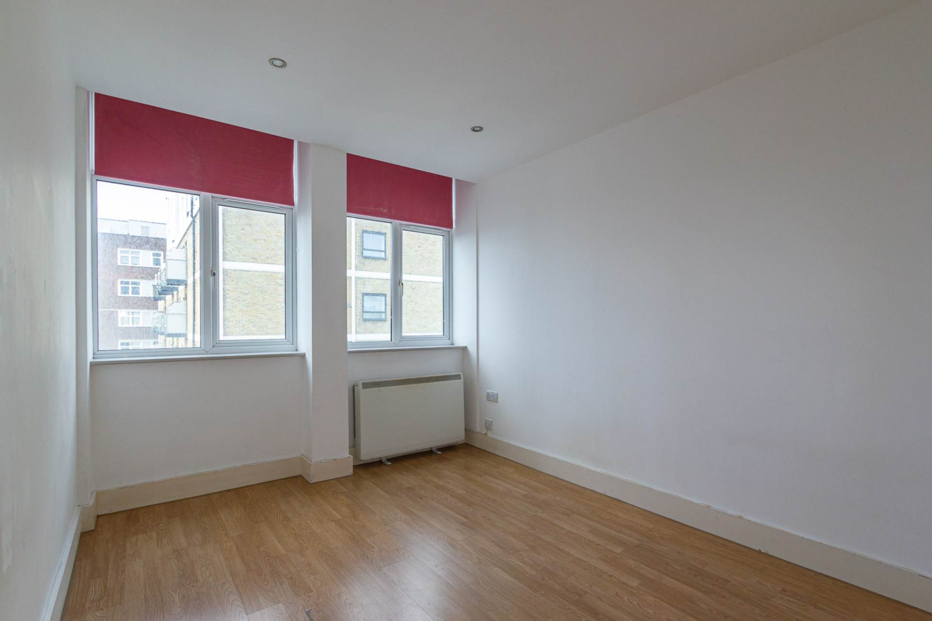 Victoria Avenue, Southend On Sea, Image 7