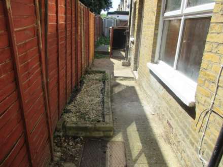 Queens Road, Southend On Sea, Image 11