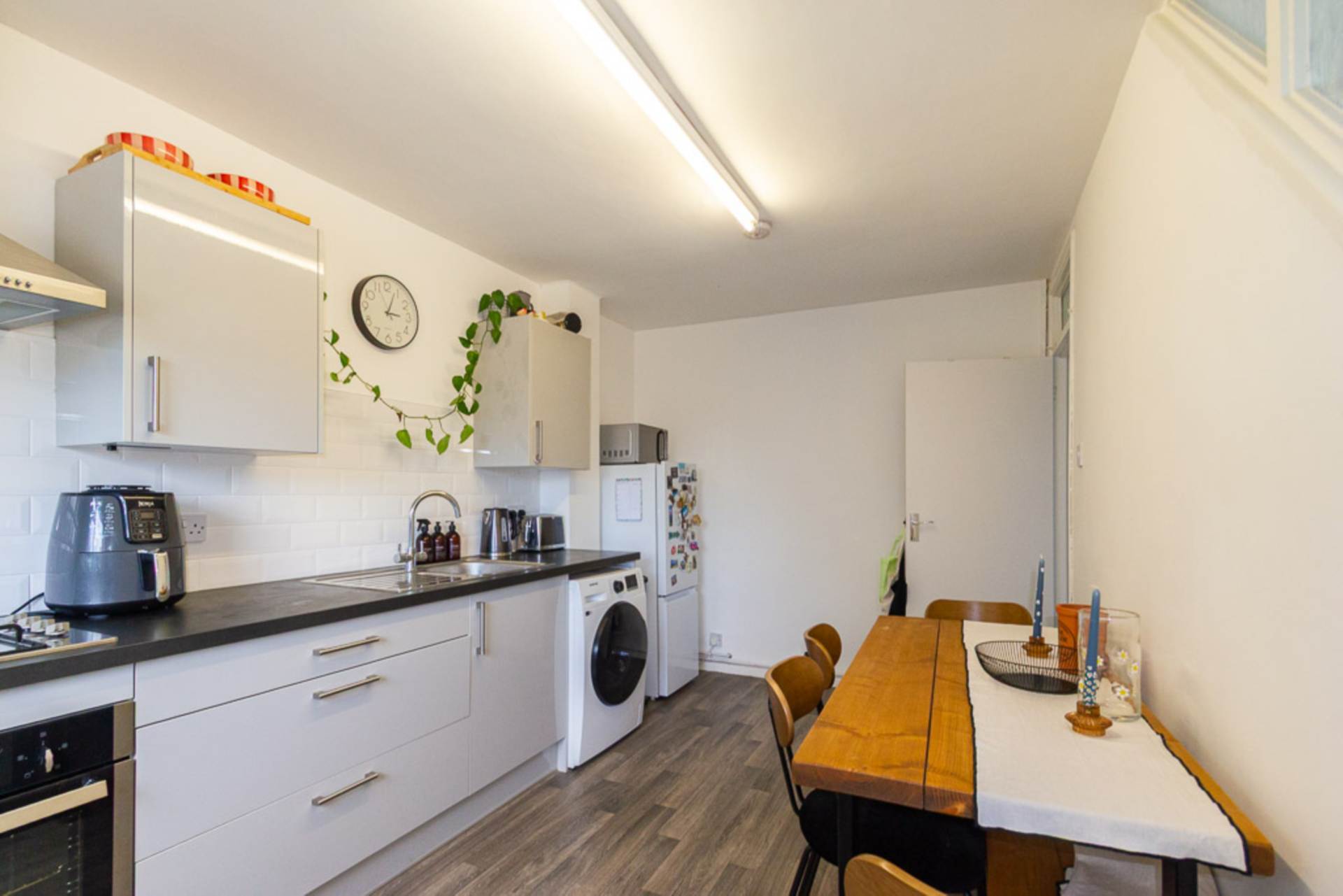 Lapwater Court, Leigh On Sea, Image 7