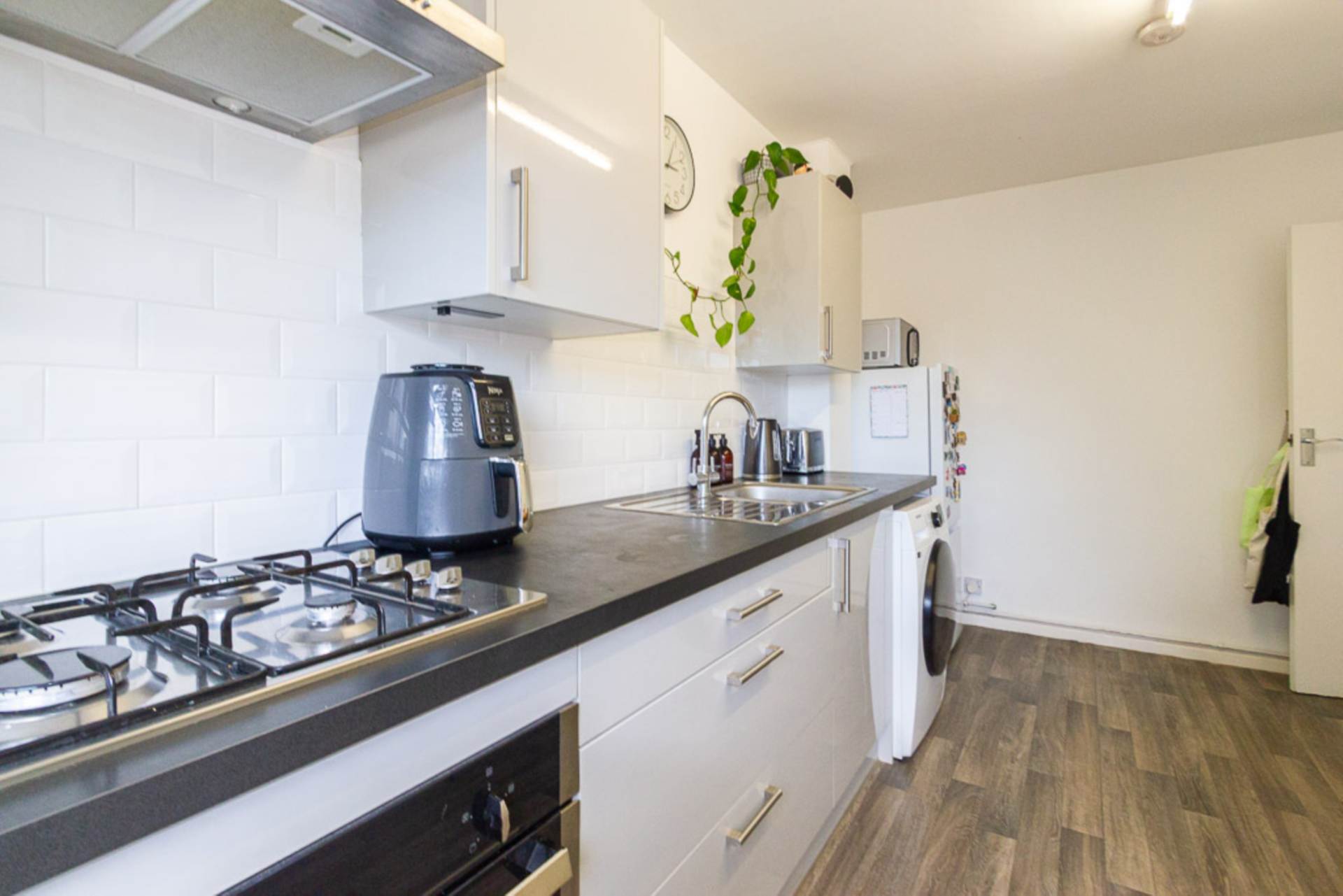 Lapwater Court, Leigh On Sea, Image 8