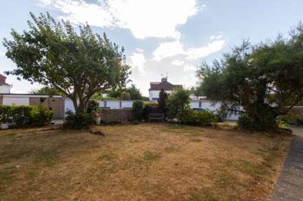 Lapwater Court, Leigh On Sea, Image 14