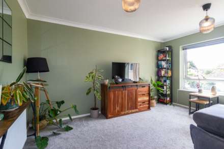 Lapwater Court, Leigh On Sea, Image 2