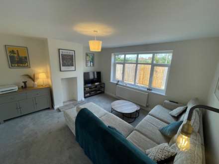 The Longshoot, Warks, Image 3