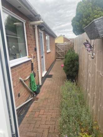 Chestnut Avenue, Lutterworth, Image 11