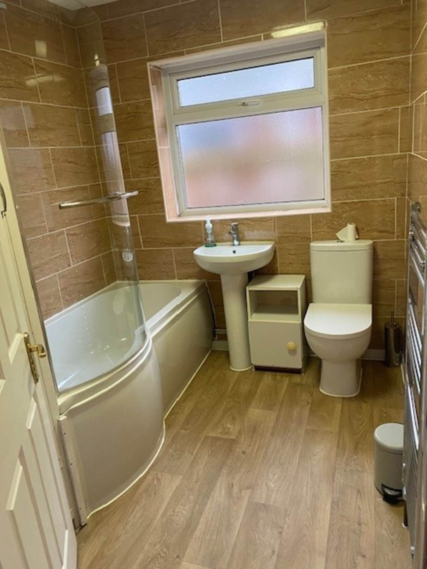 Chestnut, Lutterworth, Image 2