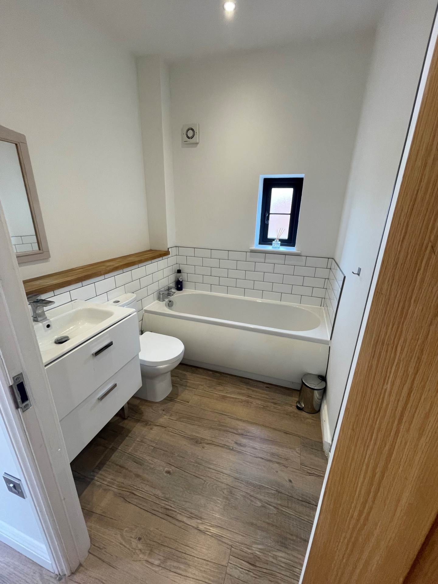 Coton House Estate, Rugby, Image 12