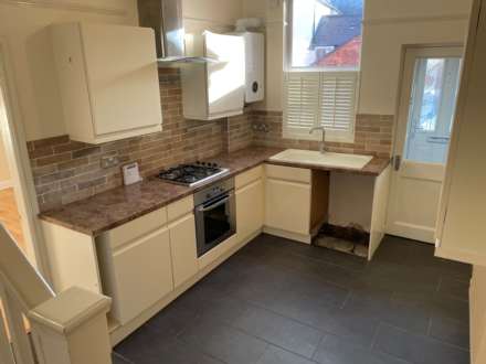 Main Street, Leicester, Image 2