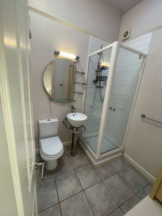 Main Street, Leicester, Image 7