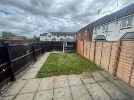 Drage Close, Lutterworth, Image 2