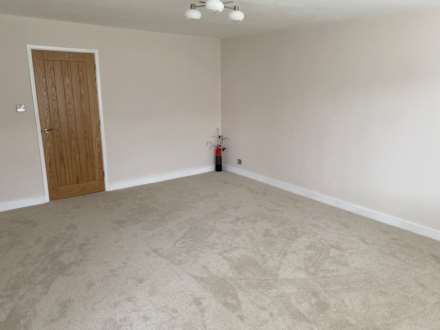 St Margarets Drive, Leire, Image 4