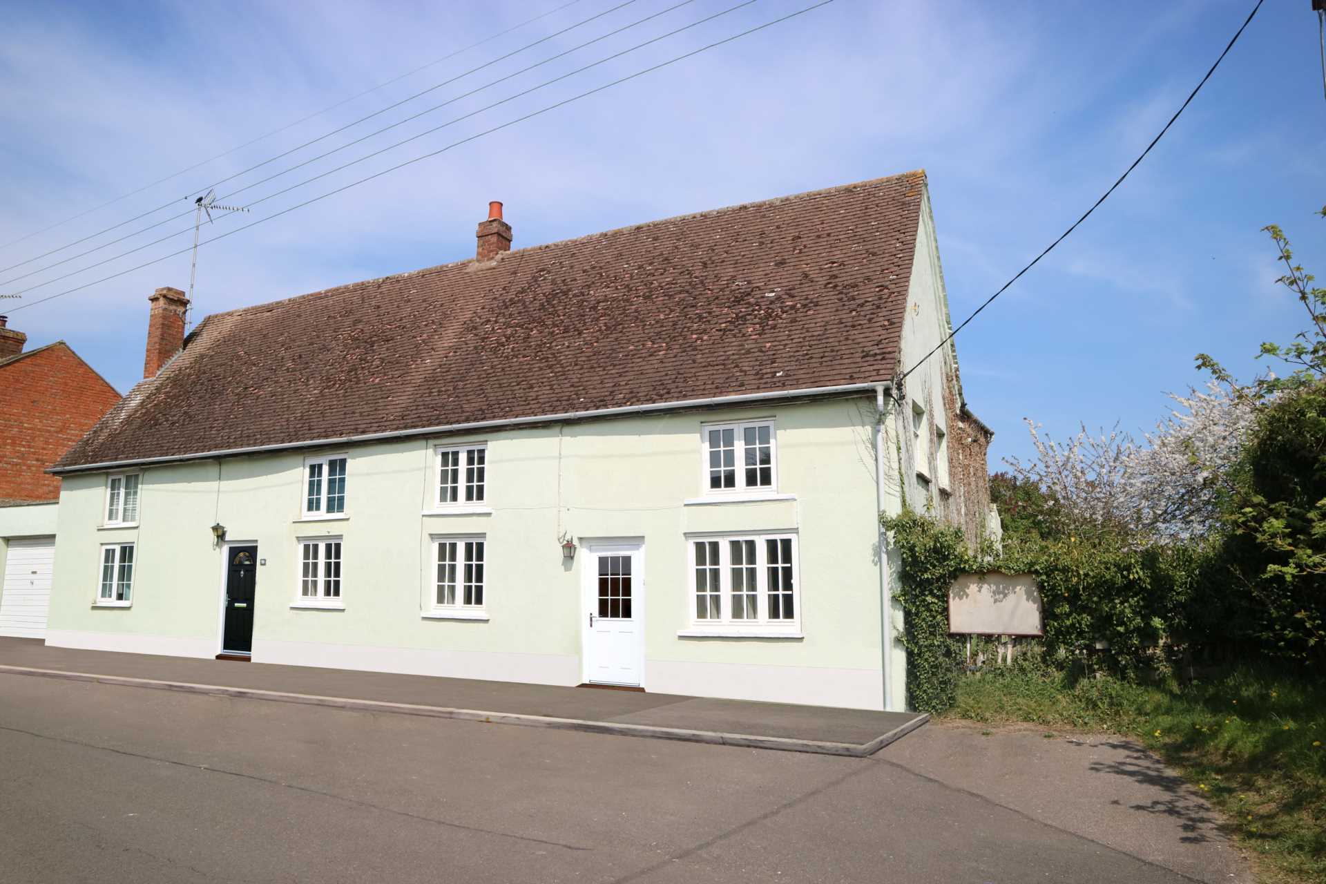 Blackwell End, Potterspury