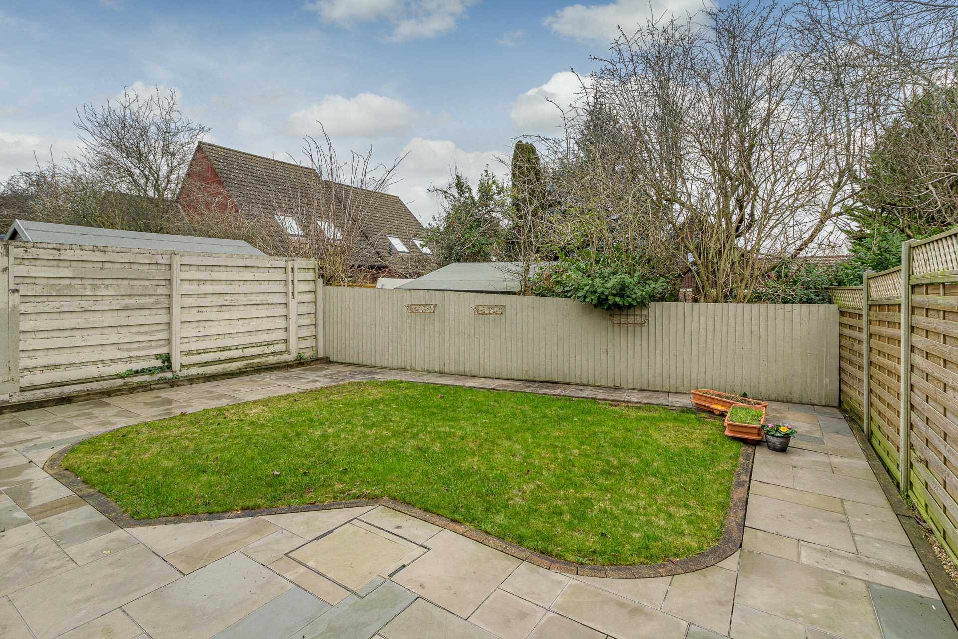 Livesey Hill, Shenley Lodge, Image 12