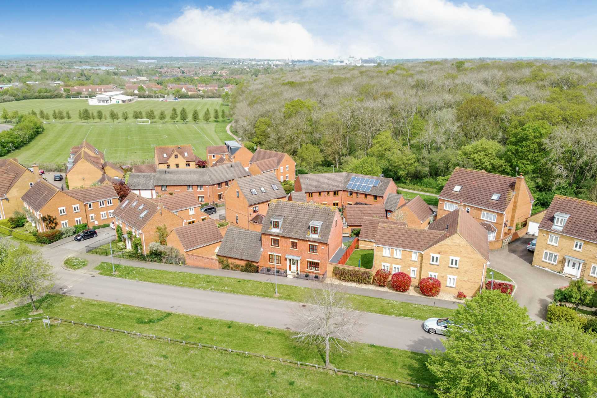 Vernier Crescent, Medbourne Estate Agents Milton Keynes Letting