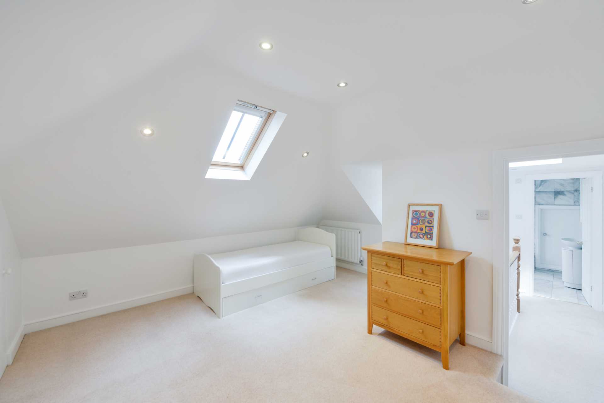 Court Lane, Dulwich, SE21, Image 10