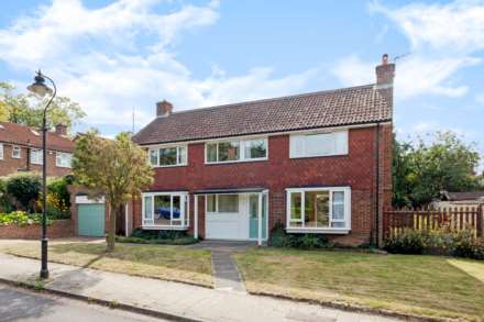 Property For Sale  Rouse Gardens, London