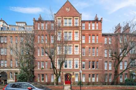 3 Bedroom Apartment, Calais Gate, Cormont Road, Camberwell, SE5