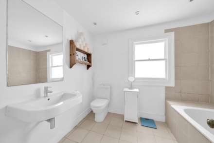 Red Post Hill, North Dulwich, SE24, Image 10