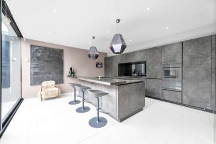 College Road, Dulwich Village, SE21, Image 4