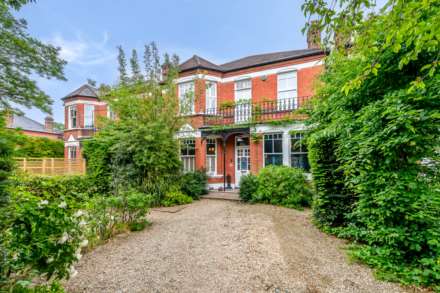 5 Bedroom Link-Detached, Idmiston Road, West Dulwich, SE27