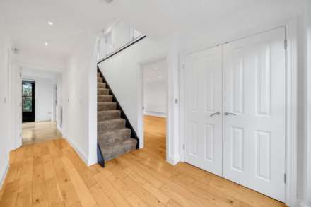 Oaks Pavilion Mews, Oaks Avenue, Gipsy Hill, SE19, Image 5
