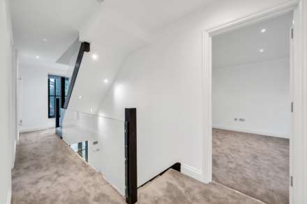 Oaks Pavilion Mews, Oaks Avenue, Gipsy Hill, SE19, Image 6