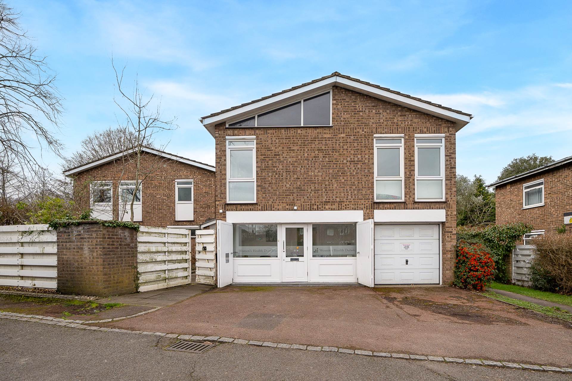 Ryecotes Mead, Dulwich, SE21, Image 1