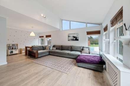 Ryecotes Mead, Dulwich, SE21, Image 2