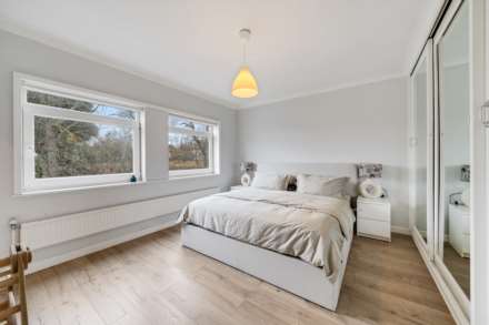 Ryecotes Mead, Dulwich, SE21, Image 3