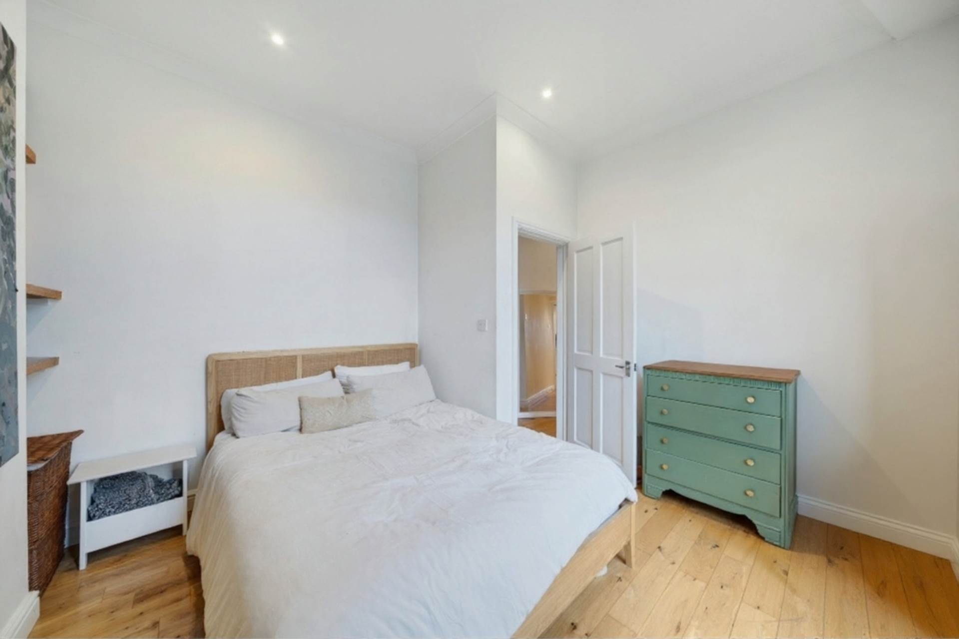 Lordship Lane, East Dulwich, SE22, Image 3