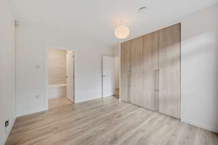 Perifield, London, Image 8