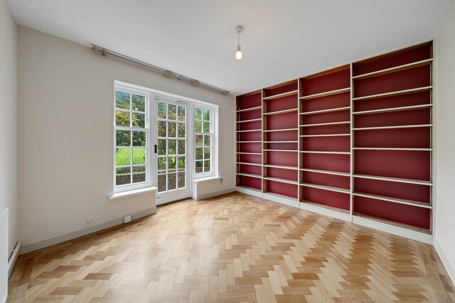 Stonehills Court, Dulwich, Image 4