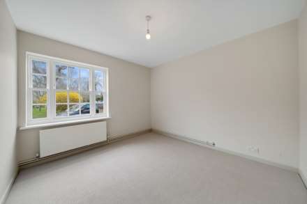 Stonehills Court, Dulwich, Image 6