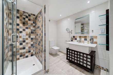 Hitherwood Drive, West Dulwich, SE19, Image 19