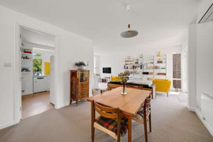 Perifield, West Dulwich, SE21, Image 2