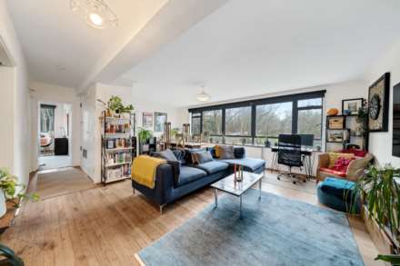 Grenville Court, Lymer Avenue, SE19, Image 1