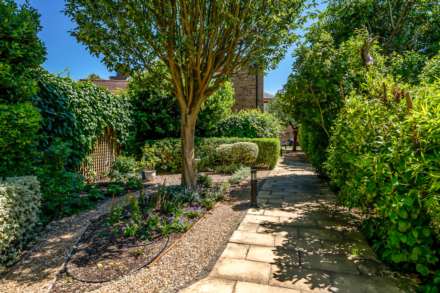Mitchell's Place, Dulwich, SE21, Image 20