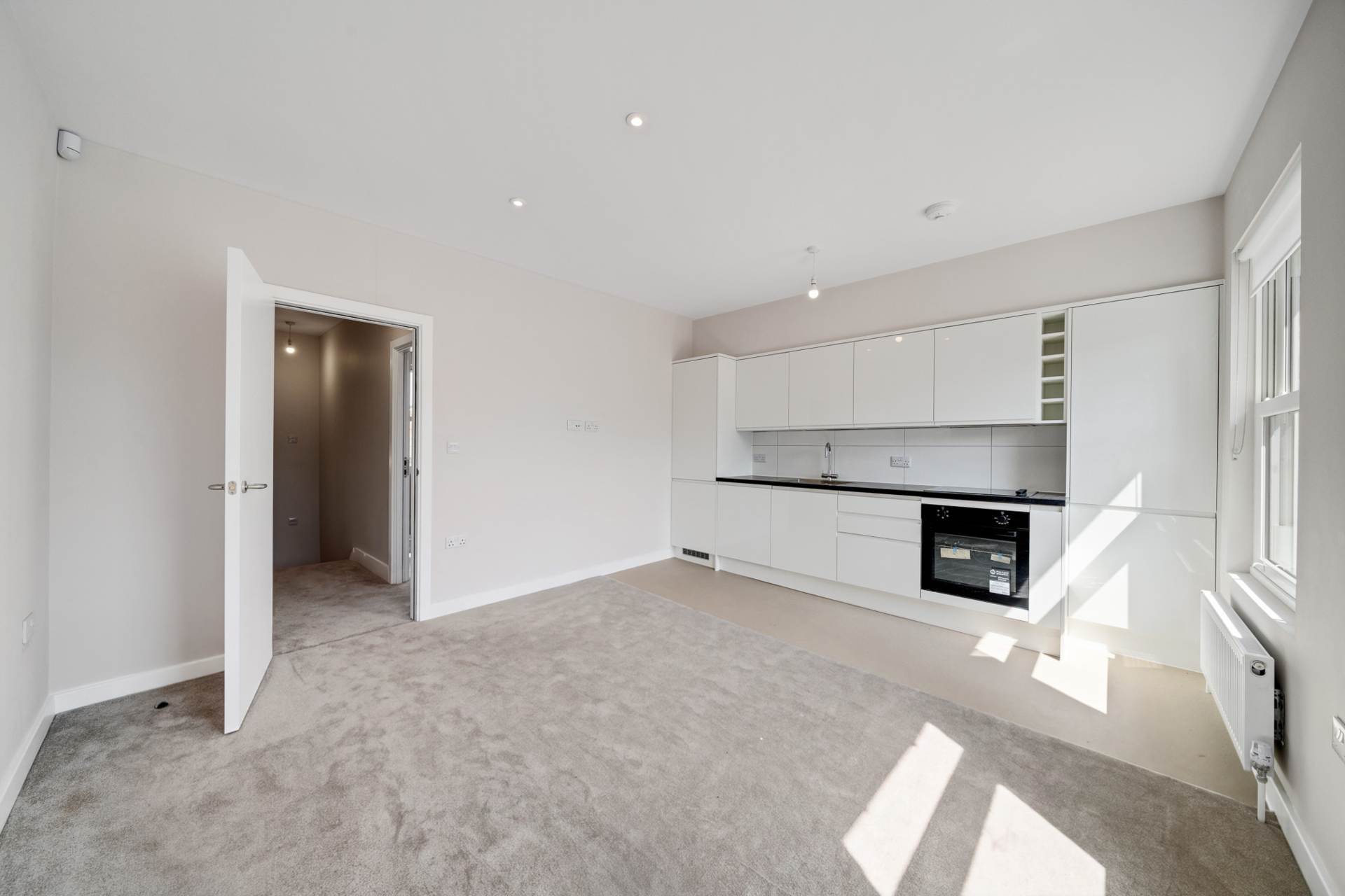 Lordship Lane, East Dulwich, SE22, Image 2