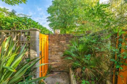 Walkerscroft Mead, West Dulwich, SE21, Image 17
