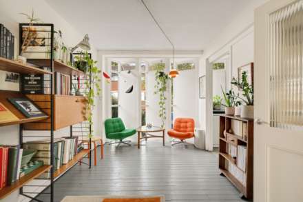 Walkerscroft Mead, West Dulwich, SE21, Image 2
