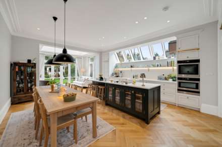 Court Lane, Dulwich Village, SE21, Image 5