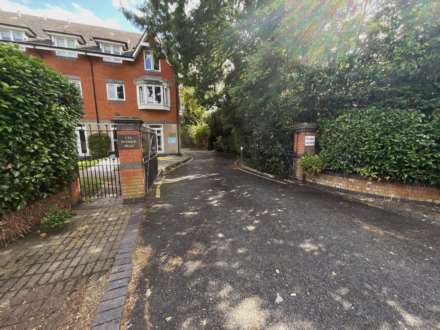 Dulwich Mead, Half Moon Lane, Herne Hill, SE24 9HS, Image 1