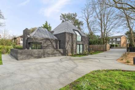 4 Bedroom Detached, Stables Lodge Beltwood Park Residences London SE26