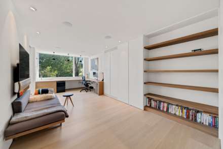 Frank Dixon Close, Dulwich Village, SE21, Image 15