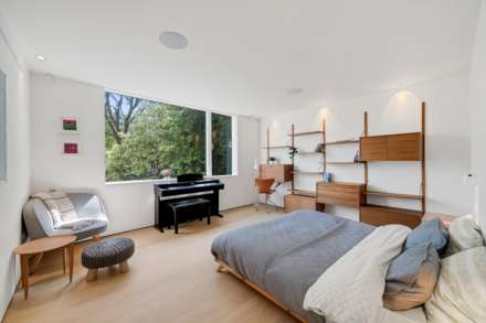 Frank Dixon Close, Dulwich Village, SE21, Image 18
